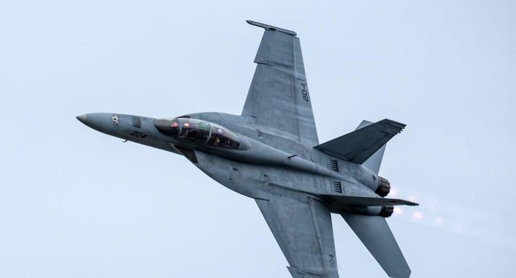 美国F-18战机又去委内瑞拉家门口转悠了。就在9号中午，两架美国战机闯进人家领空