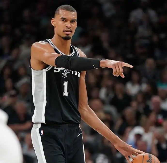 NBA 尼克斯vs马刺 超话评分 文班亚马-我的评分：老生常谈的问题了，你就是马