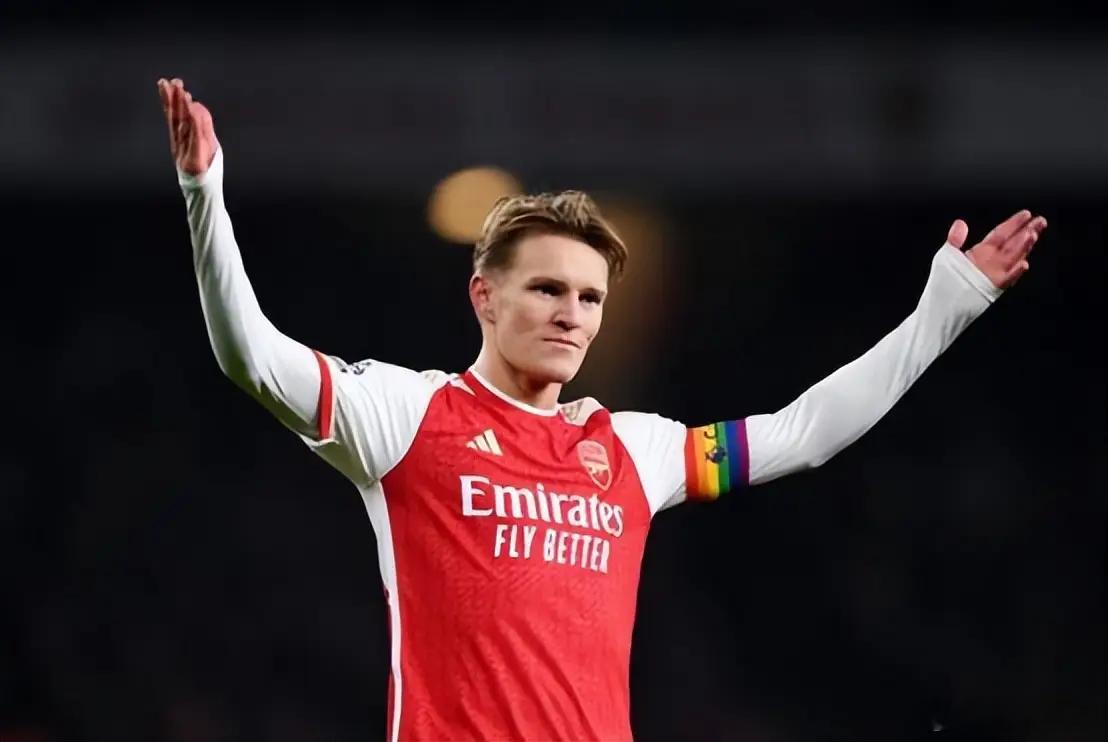 阿森纳队长厄德高在官网专栏发声，谈及球队近况与即将到来的曼联焦点战。他坦言上轮客