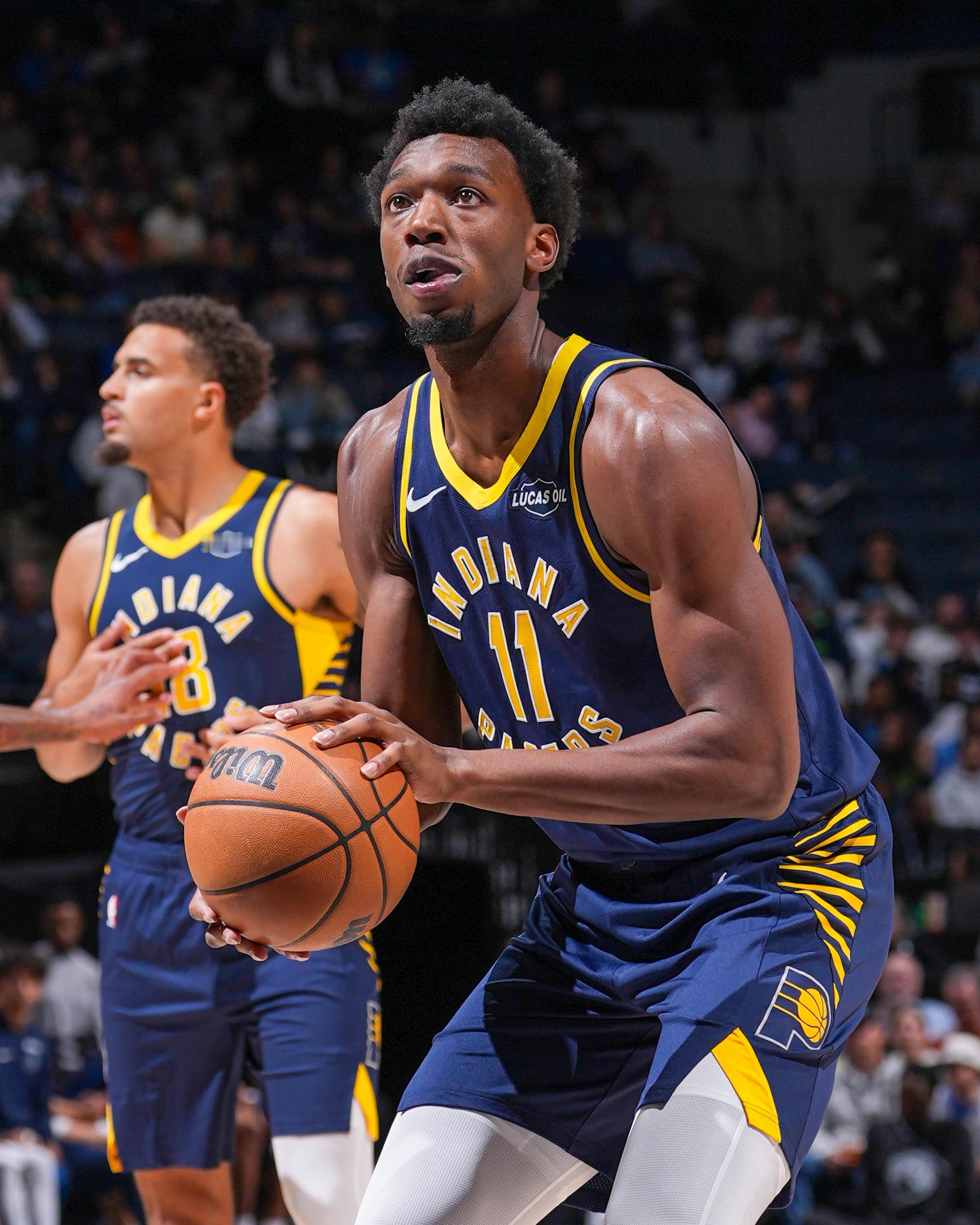 步行者与詹姆斯·怀斯曼签下一份10天短合同！有谁知道这小子几顾步行者了