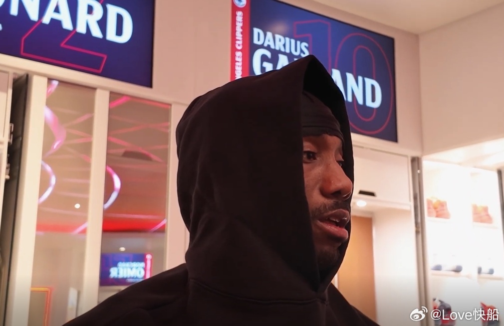 记者：加兰最近两场投篮手感一般，我看他34投12中，还有 6次失误。你觉得，球队