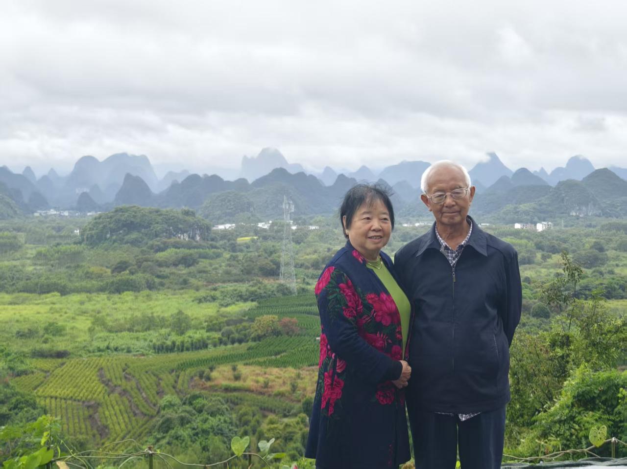 我特别欢迎刘晓庆状告古柯  更欢迎刘晓庆一天3次告古柯

我曾经在今日头条里发微