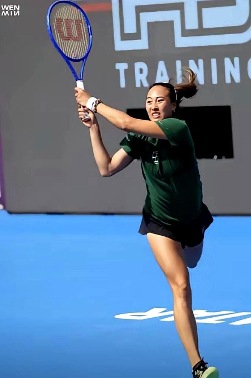 这事儿，直接让人沉默。
印维赛首轮一过，排名像被重算：郑钦文因被扣去年八强的21