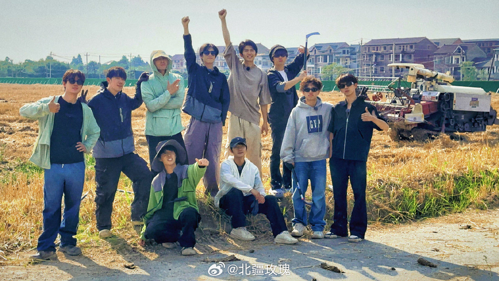 种地吧感谢白玉兰认可扎根土地，赤诚前行！热烈祝贺《你好种地少年》第三季提名白玉兰