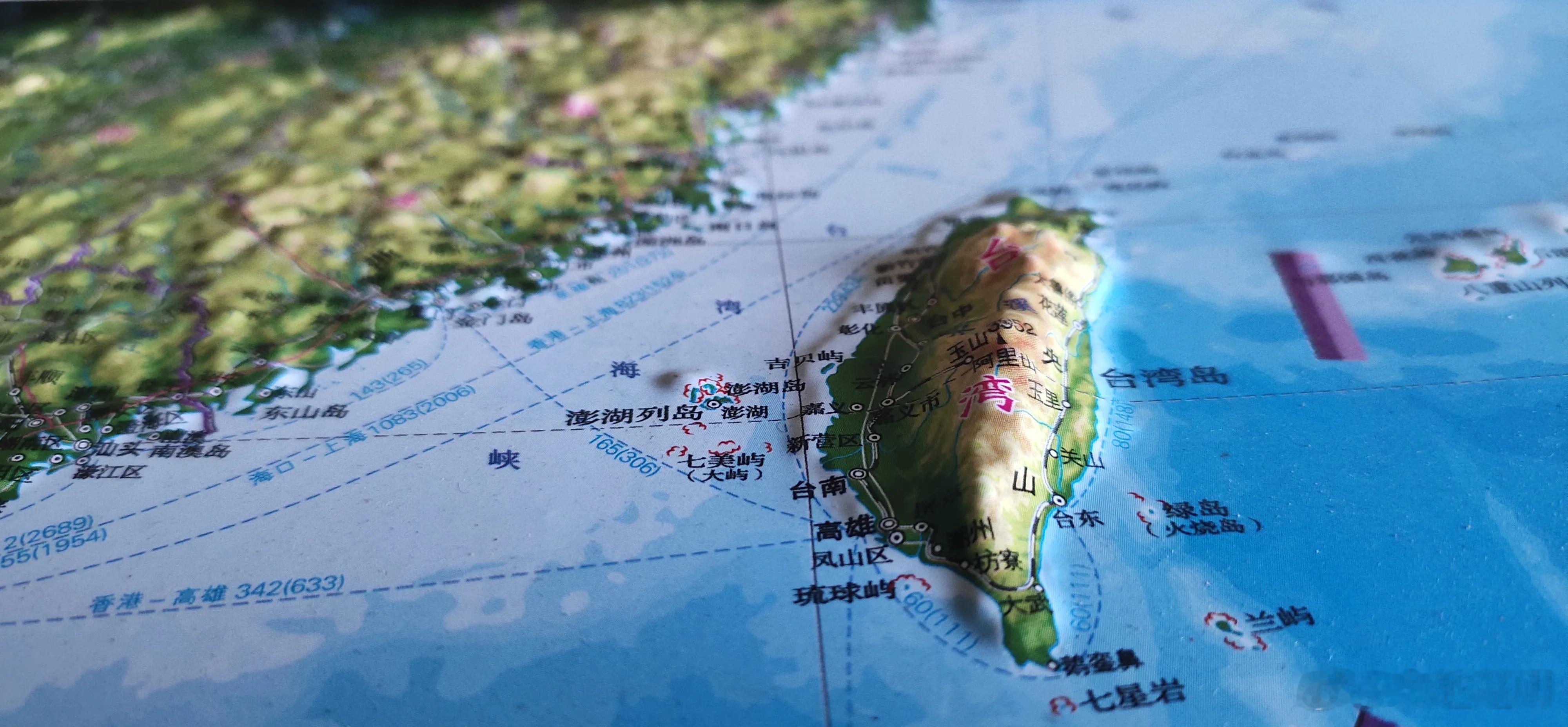 美媒称，美国副防长要求日本和澳洲明确在潜在的台海危机中扮演何中角色，不允许再搞战