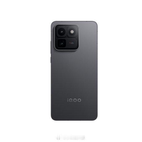 iQOO 15T要来了，表现有点超预期。6.83英寸144Hz 2K珠峰屏，有好