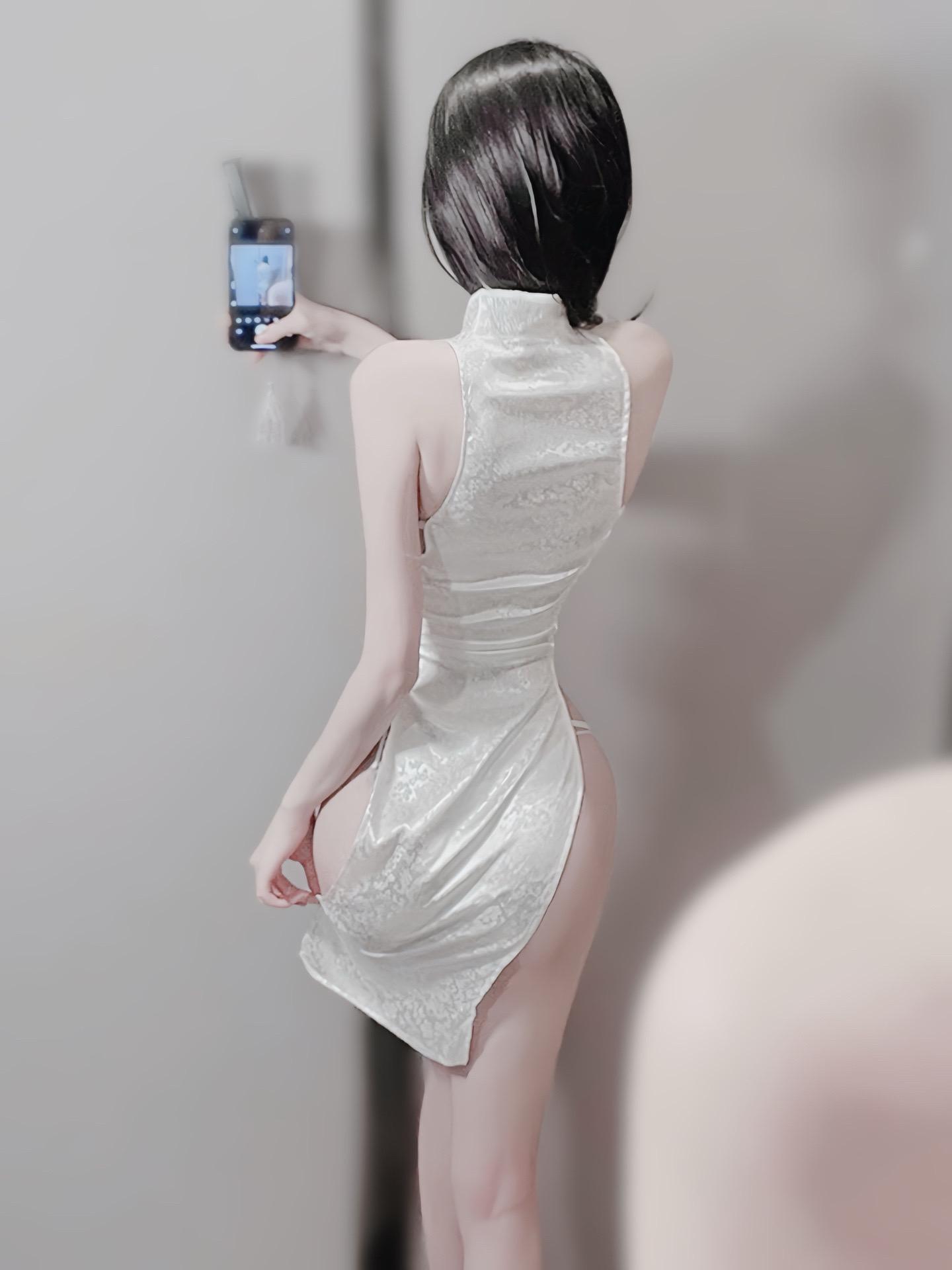 性感面前可爱一文不值