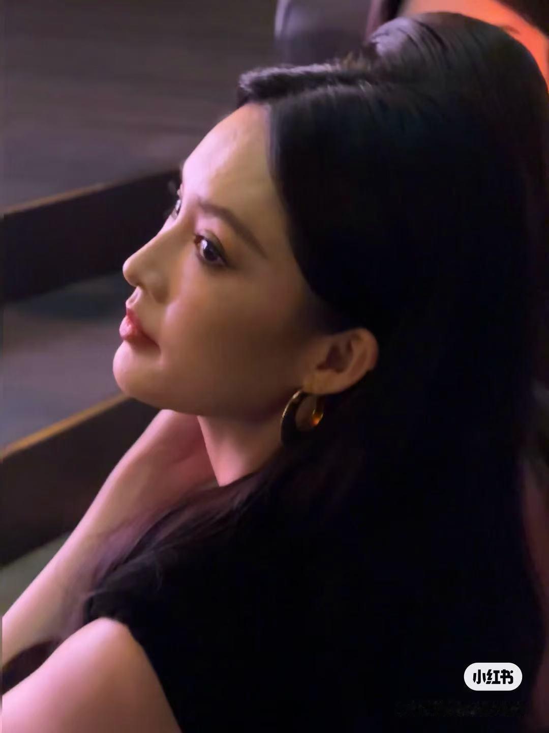 李沁骨相美人  要不怎么说还得是李沁，那种温婉大方的模样简直是让人看到的第一眼就