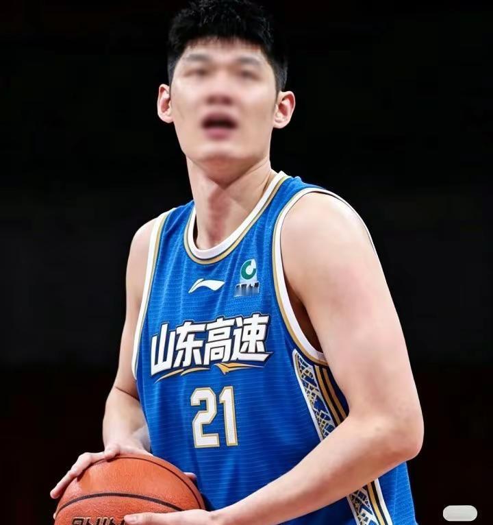 补强内线厚度新赛季并肩作战 期待在赛场全力以赴 为山东带来更多惊喜CBA 山东高