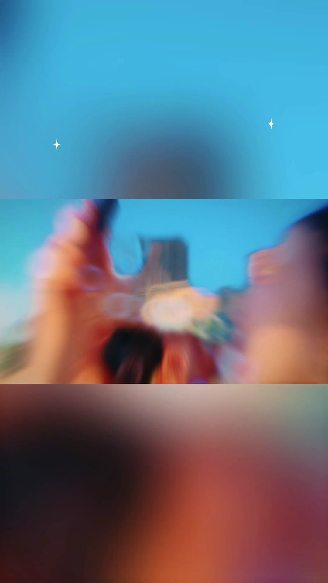 来自舟曲的藏香与天津相遇，高原的纯净温柔融入城市的烟火气。刀郎的歌声里，藏韵文化