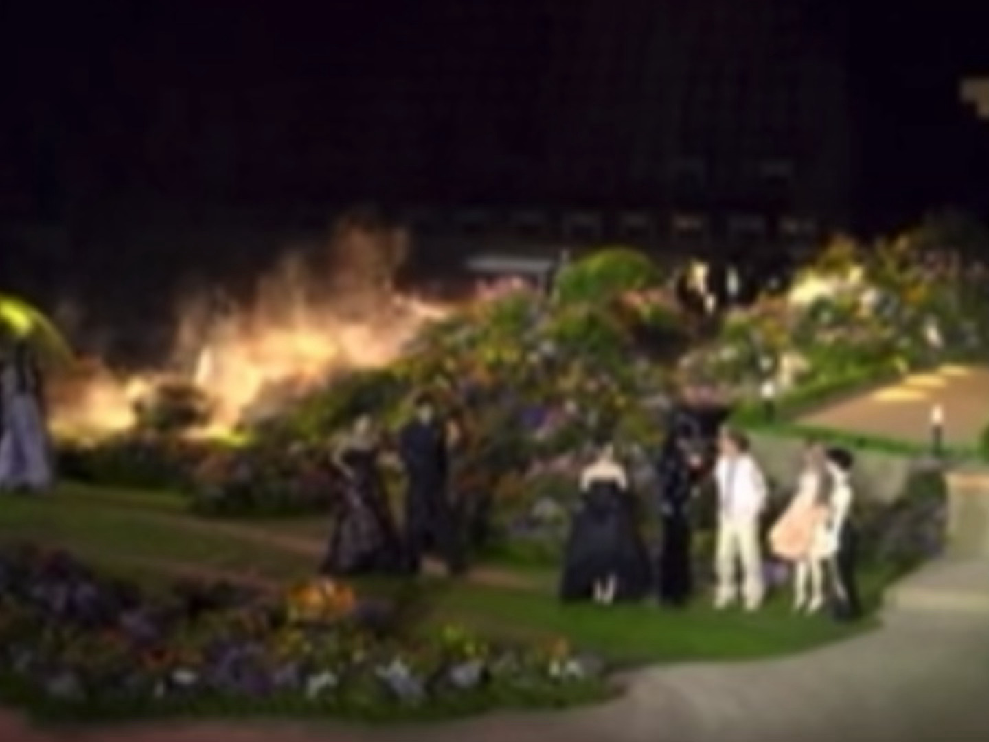 啊啊啊啊啊啊啊啊像素饭也是饭，张婧仪扶着宋威龙上台[泪][泪][泪][泪]张婧仪