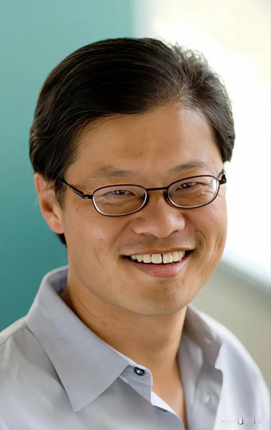 曾经风靡一时的雅虎，为什么销声匿迹了？

1998年，雅虎风头正劲，彼时的谷歌都