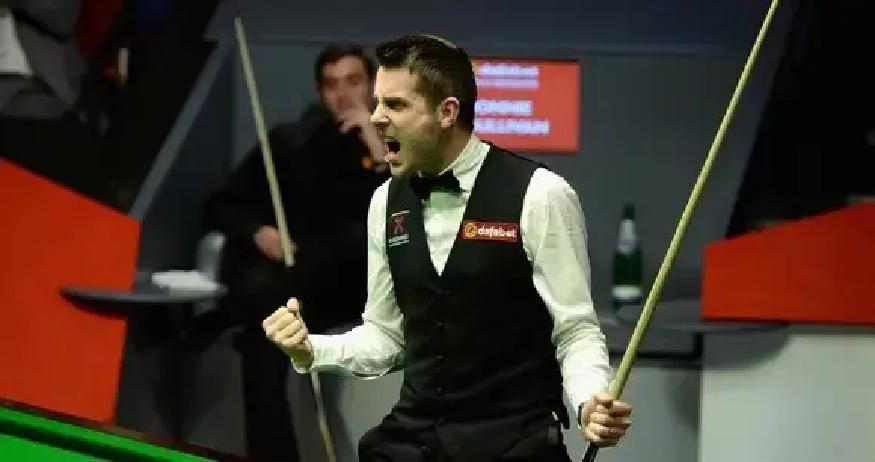 别再数冠军了。33比25的数字，骗了所有人。
 
看透一个球员，得拆开他的时间。