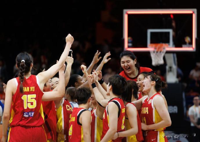 三分险胜！韩旭21+11支柱全场，中国女篮75‑72击退波多黎各，挺进世界杯八强