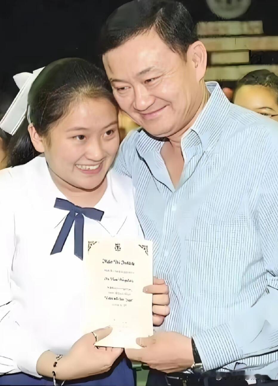 网上有很多人说佩通坦很美，是亚洲顶级美女，其实都看年轻时候的颜值，她还没有姑姑英