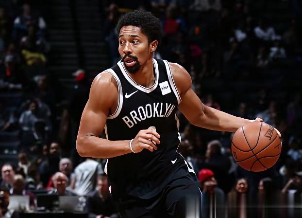 NBA级别后卫丁威迪，突然来华，并已经接触了CBA，具体哪家俱乐部还不知道。
有