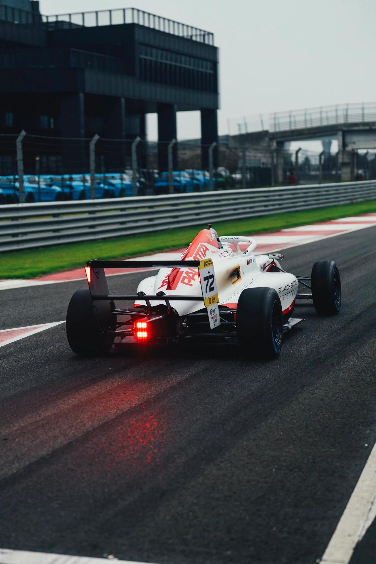 👀 真想看懂上海站，别只盯发车，先学会盯这三个地方
我建议第一次看2026 F