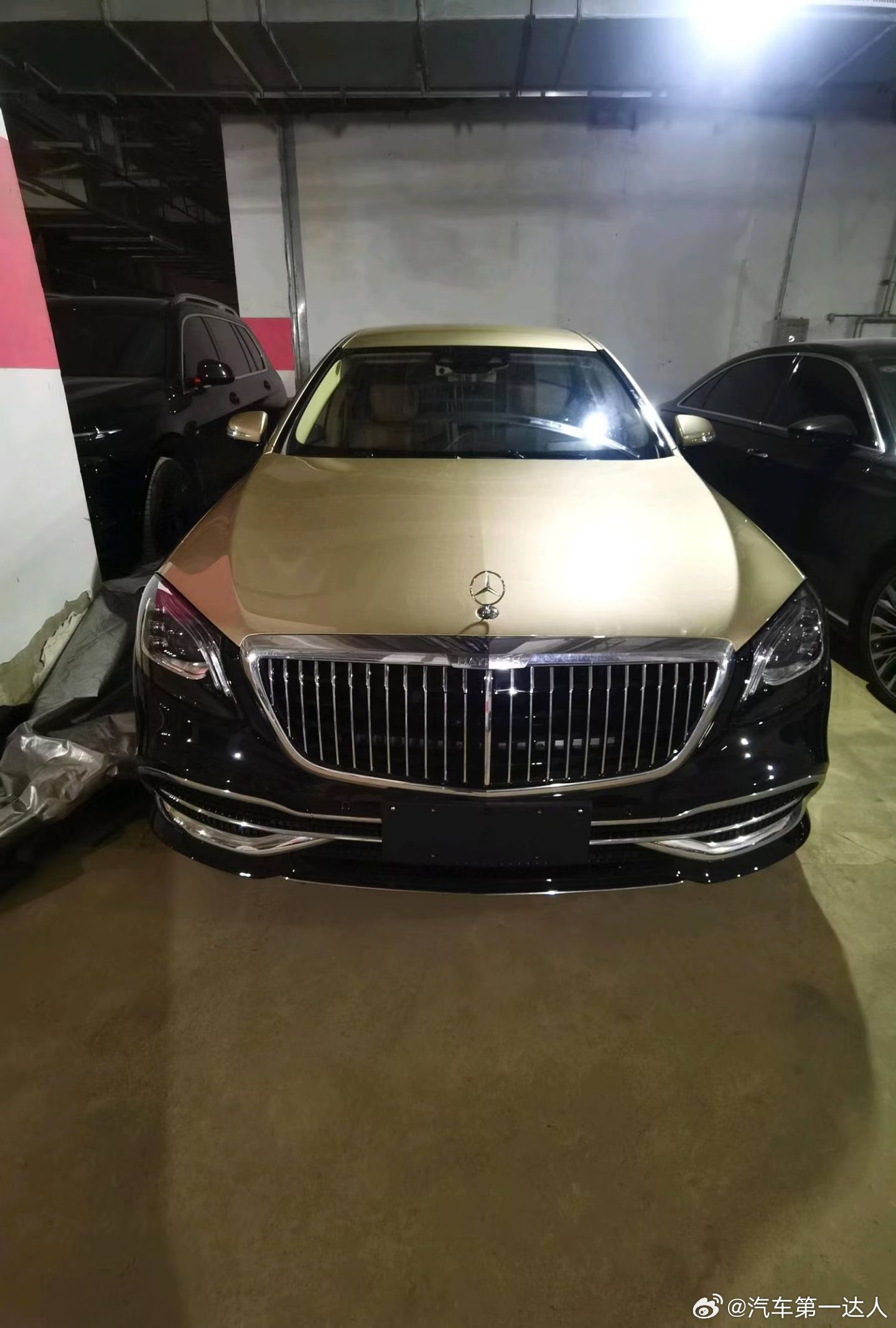 迈巴赫S680L 普尔曼中规限量版，23年上牌110公里，独苗原厂双拼 