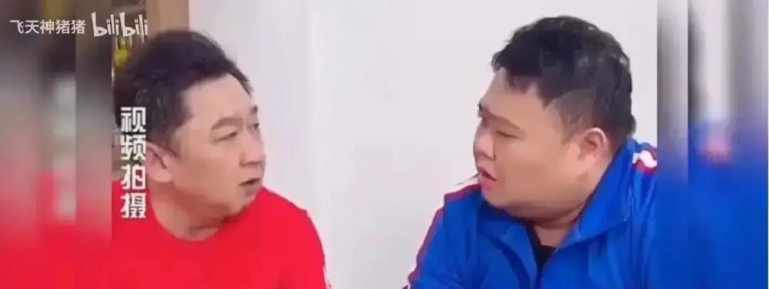 于谦一开口，德云社的天都得抖三抖。
李诞算什么？
在饭局上，谦儿哥一句“玩着就把