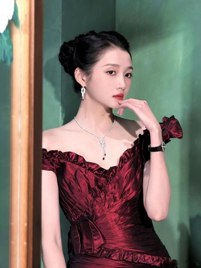 vogue盛典出图神仙打架vogue盛典造型神仙打架 vogue盛典造型神仙打架