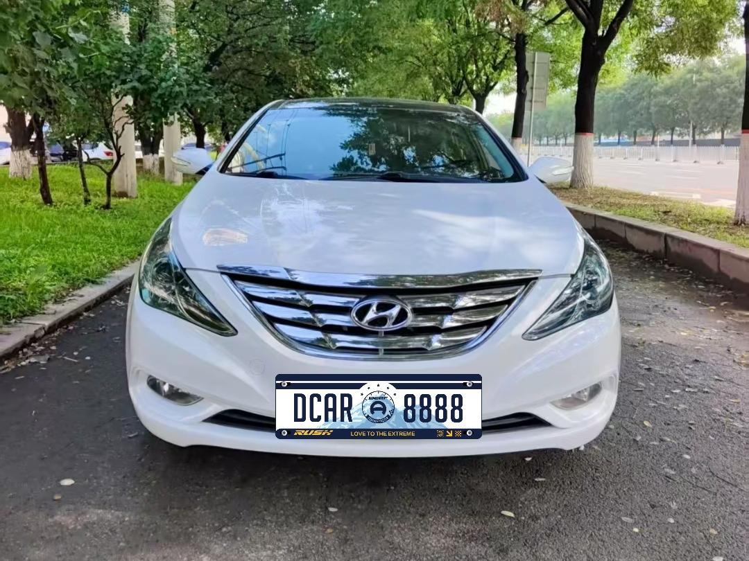 索纳塔八是一台相当经典B级轿车，当年上市的时候也是相当的火爆，现在回过头看看这台