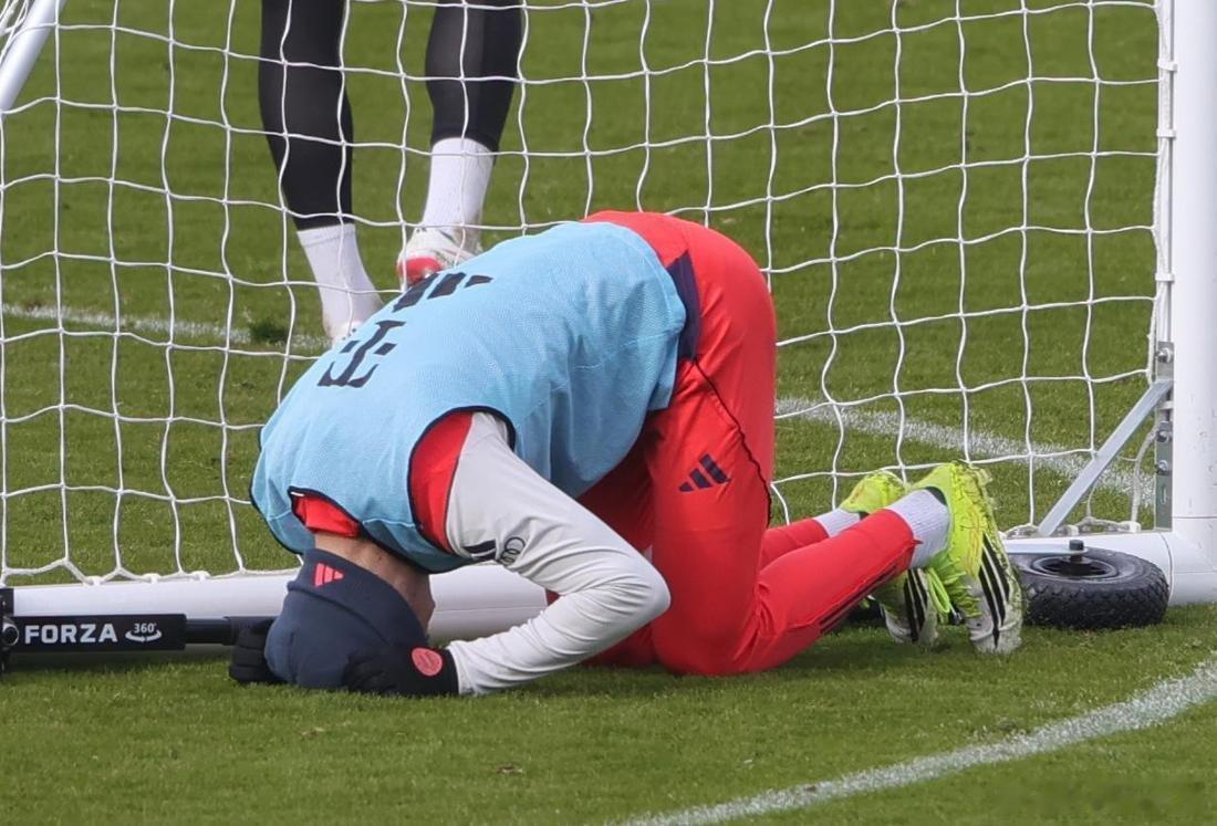 🚨［慕尼黑日報］：初步評估顯示，斯坦尼西奇的傷勢並不嚴重🇭🇷 