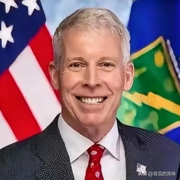 就在刚刚
美国能源部长明确表态
3月1日，美国能源部官员直接表态：美国不打算从战