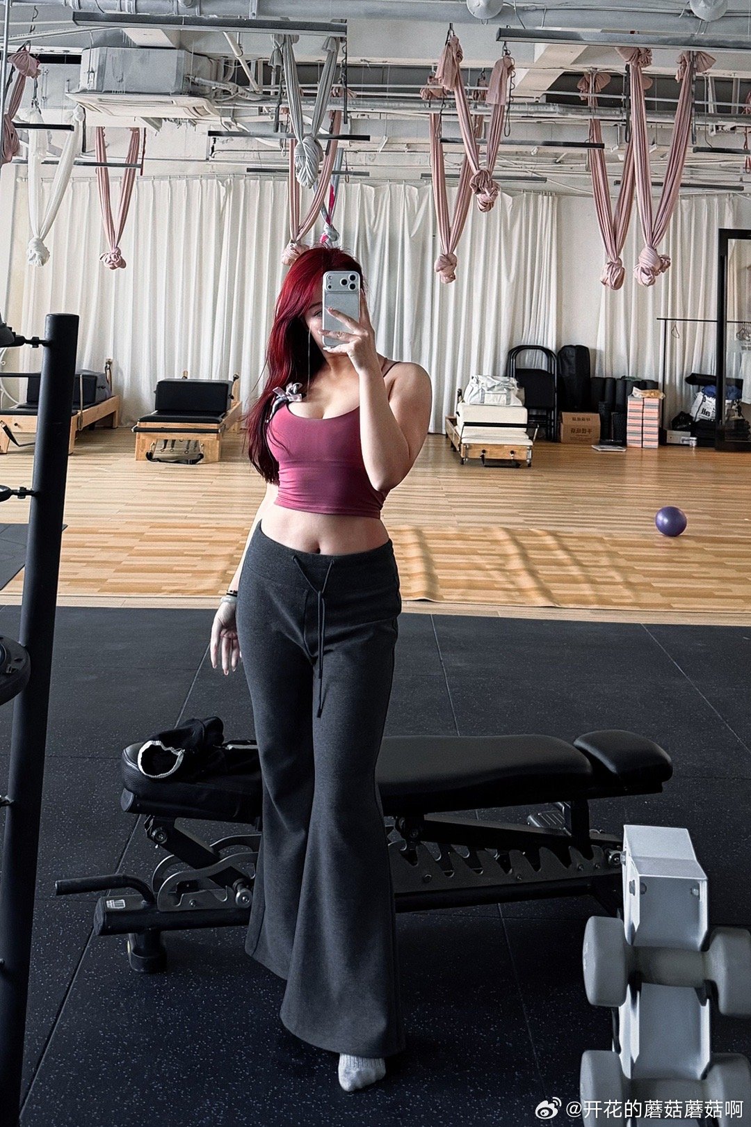 “人生无解多多拿铁。” 