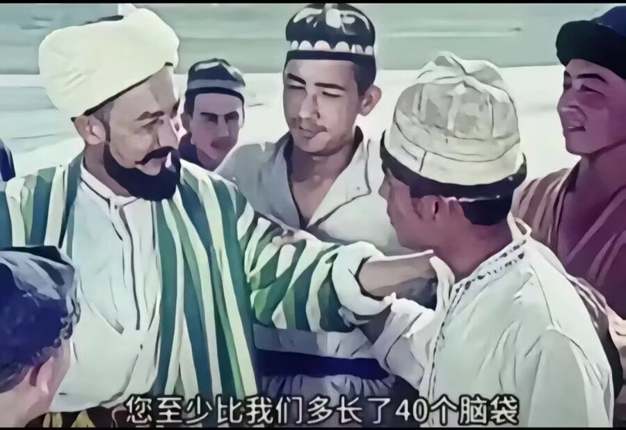 拼多多干的事就是经典牢百姓来了，只是以前这招都是把路边变垃圾场菜市场的小贩在用，