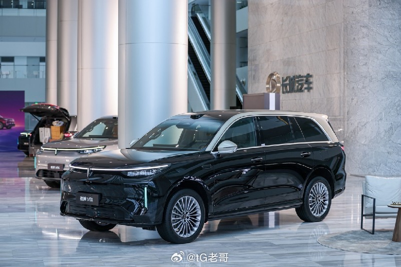 魏牌V9X正式上市！售价34.98万元起，这个价格确实很有吸引力。对于魏牌V9X