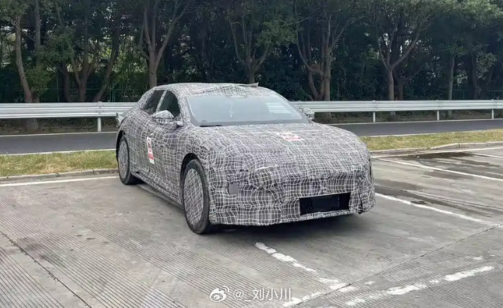 阿维塔06旅行版谍照&渲染图 图1为阿维塔06旅行版谍照，图2为新车渲染效果图，