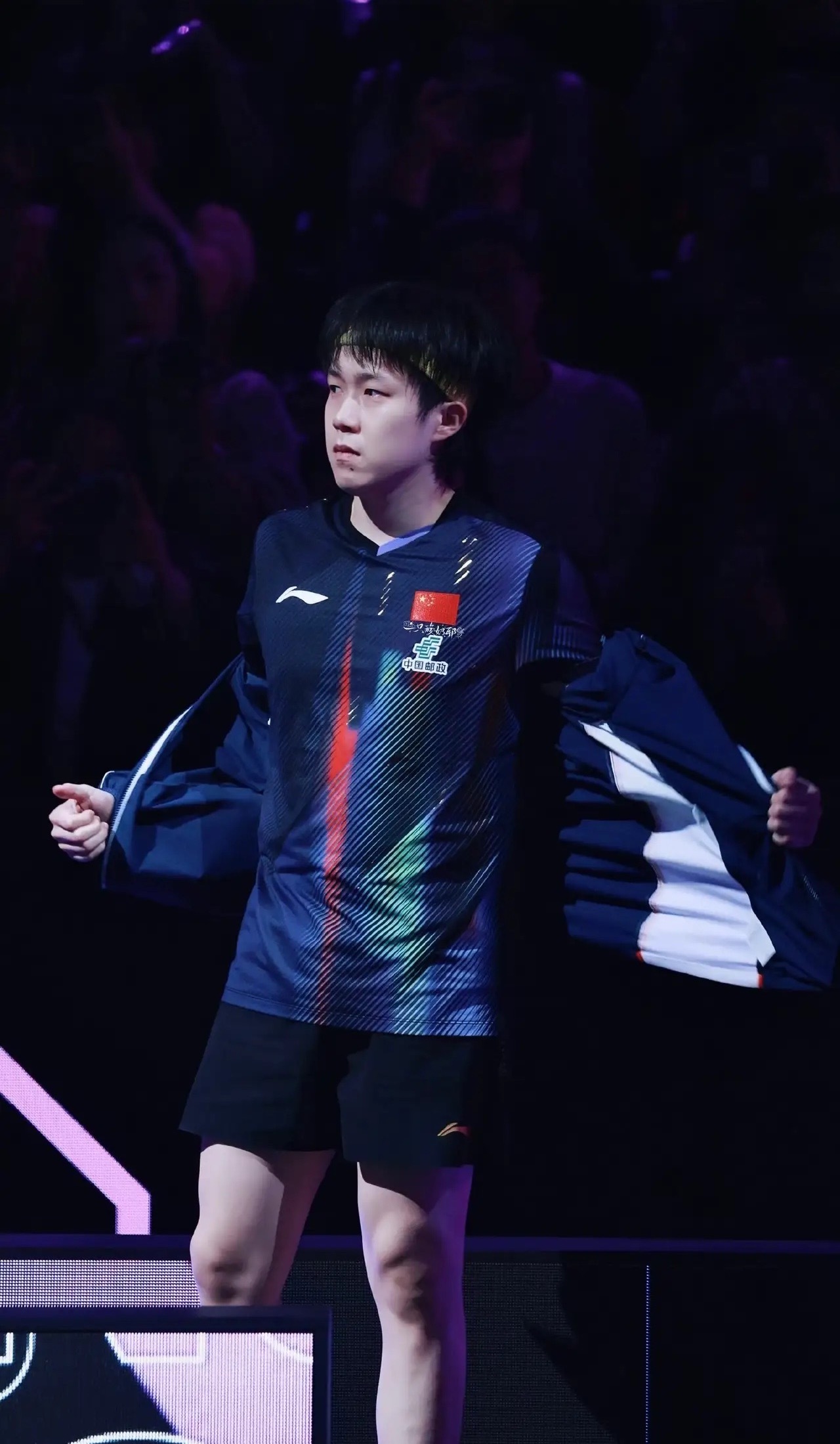 乒乓球重庆冠军赛，王楚钦出局，今晚国乒3人无缘四强1、石洵瑶出局，无缘女单四强2