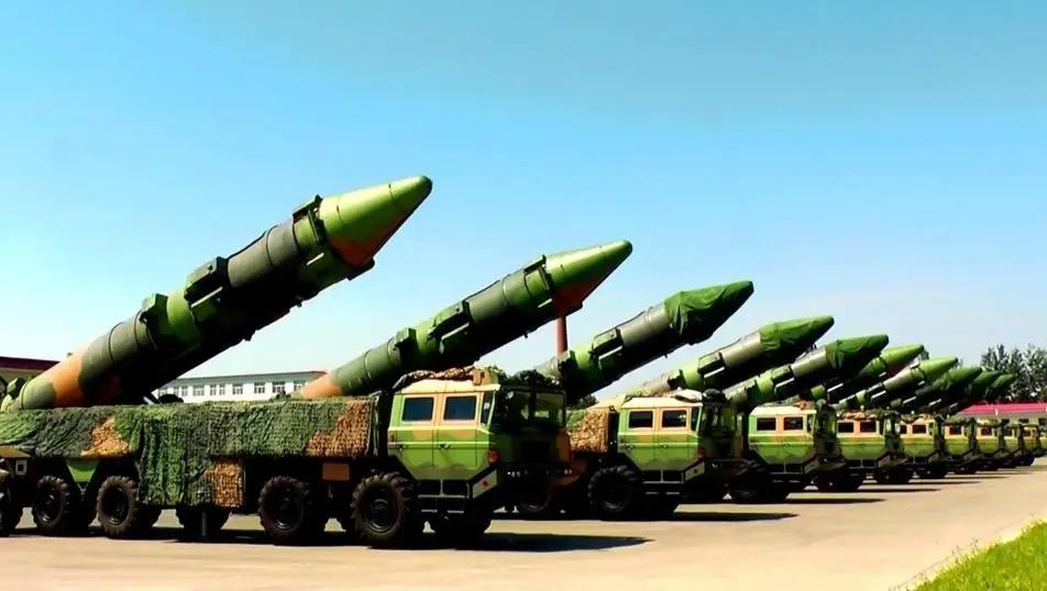 中国东风导弹家族的作战效能与战略威慑力分析
据斯德哥尔摩国际和平研究所最新报告显