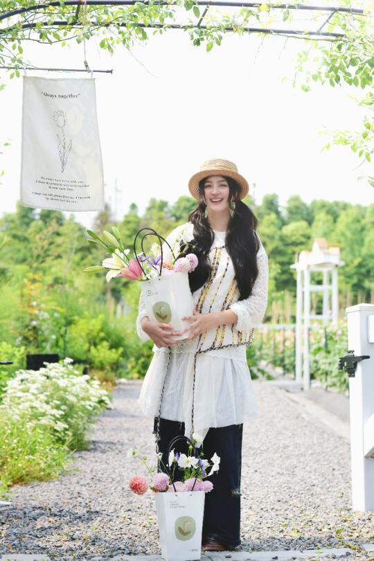 今天不当妈，出来当少女啦👩🏻‍🌾🌷🌻🌈🌤