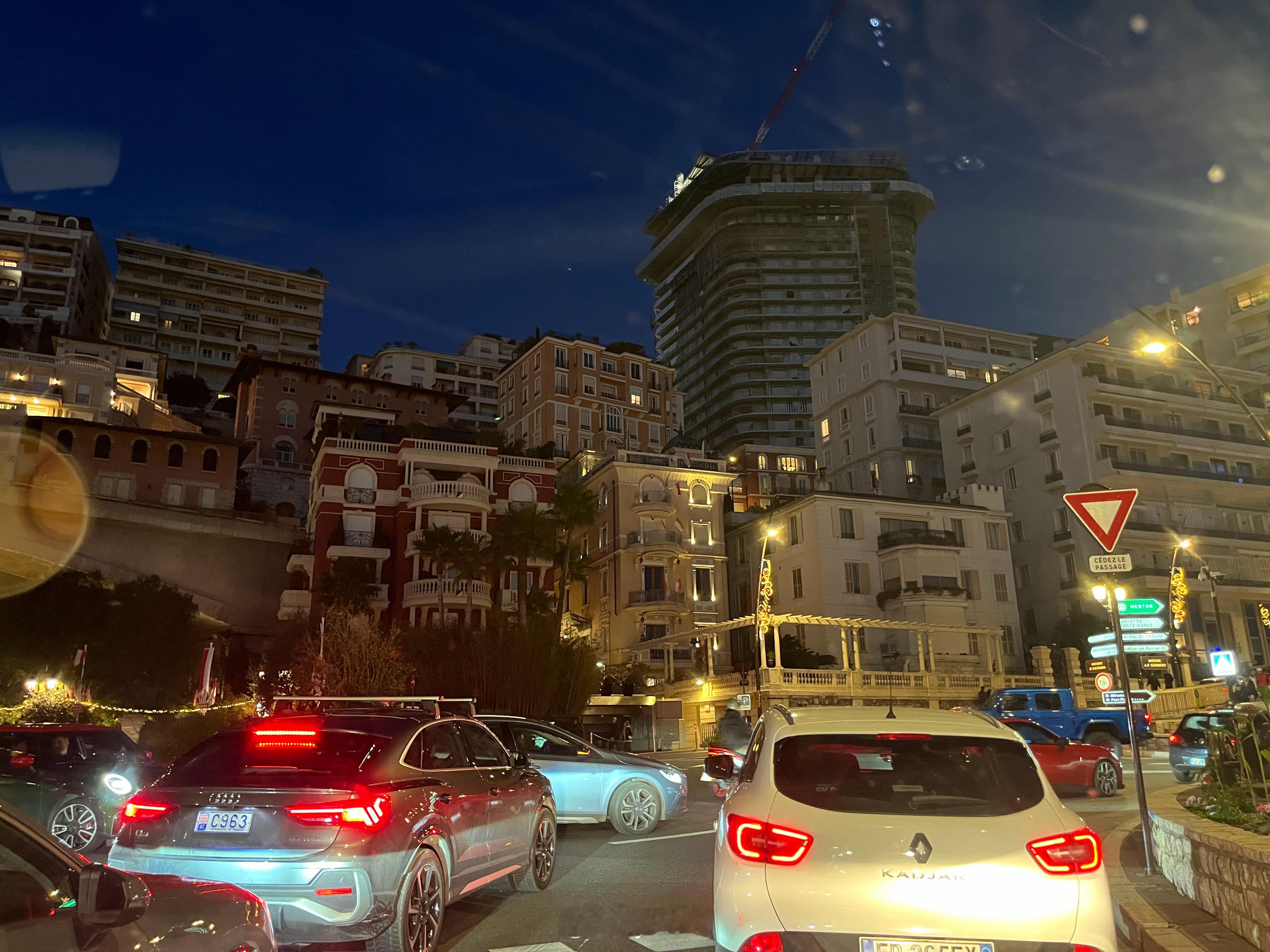 有没有敢给拖车模式做LCC的车企