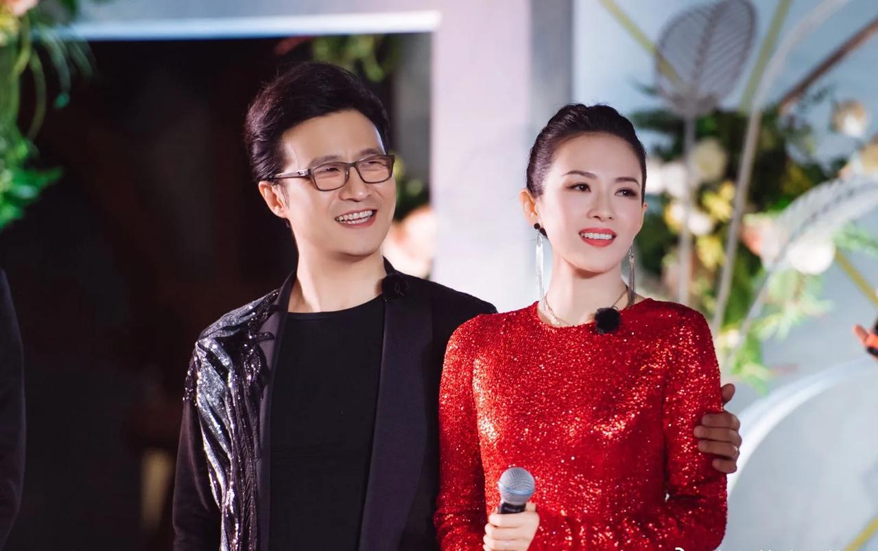 汪峰又离婚了，算起来这是第四次了，当初和章子怡结婚的时候，那叫一个信誓旦旦、轰轰