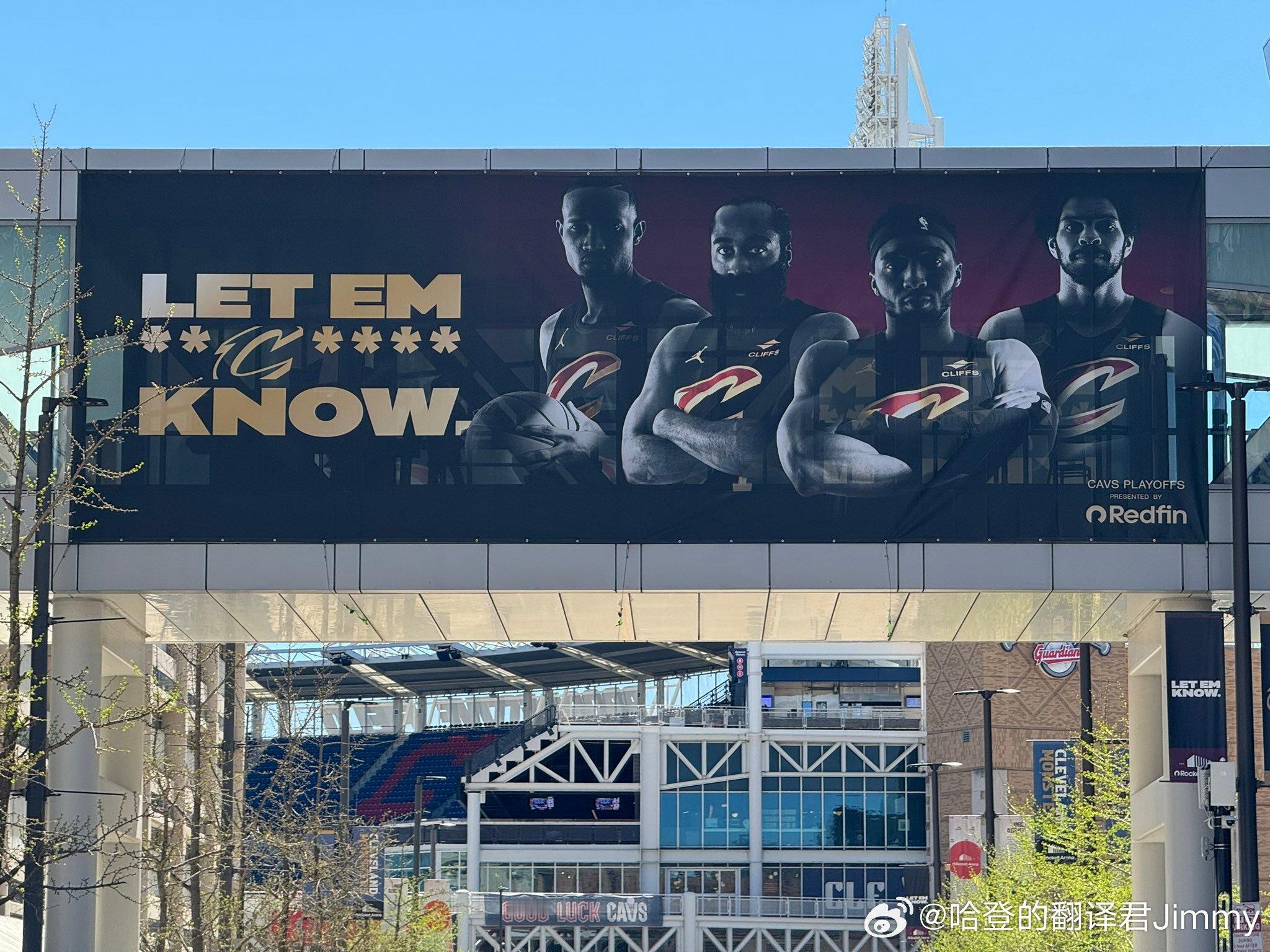 为季后赛预热了！克利夫兰贴满了骑士的海报🔥 