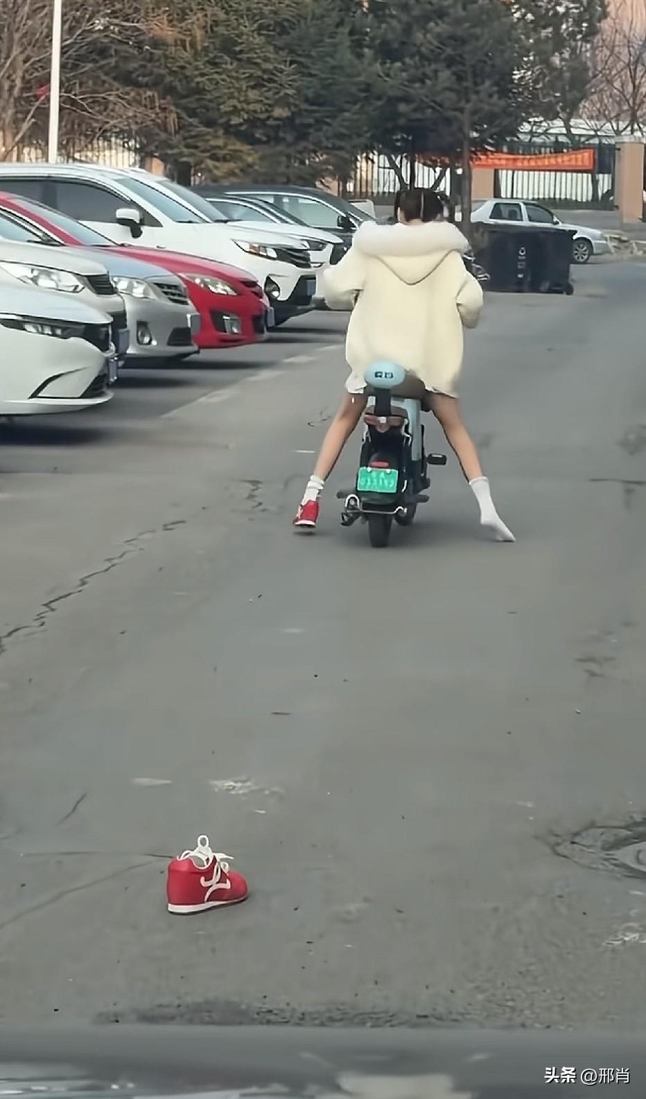 这孩子热的，一热就头晕，找不到方向。