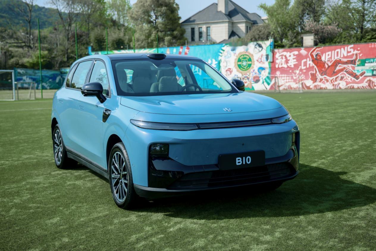 金三银四购车旺季！零跑B10放大招，权益拉满+产品能打!
 
开春金三银四购车旺