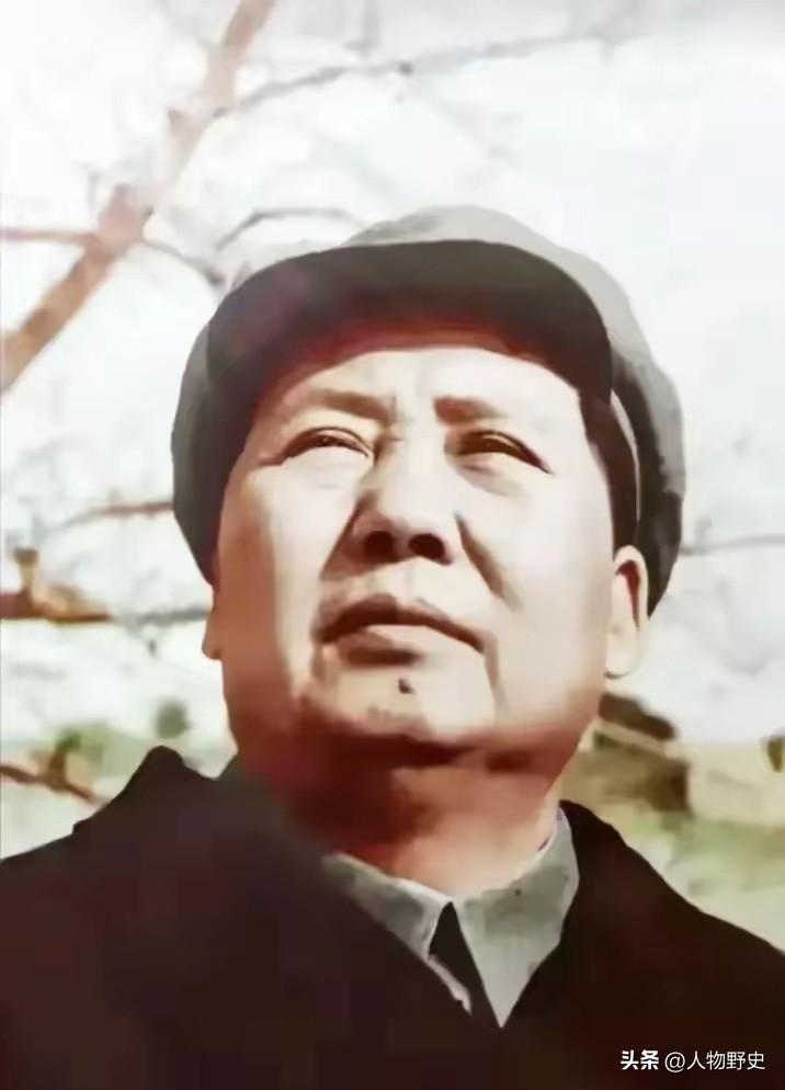 毛主席的委屈，他从来不说。他为了劳苦大众能翻身，吃尽苦受尽累、有泪肚里咽，热血心