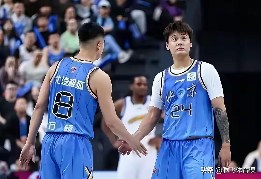 CBA半决赛！北京1:3不敌上海止步四强，这7位球员大概率被清洗:

1.麦基-