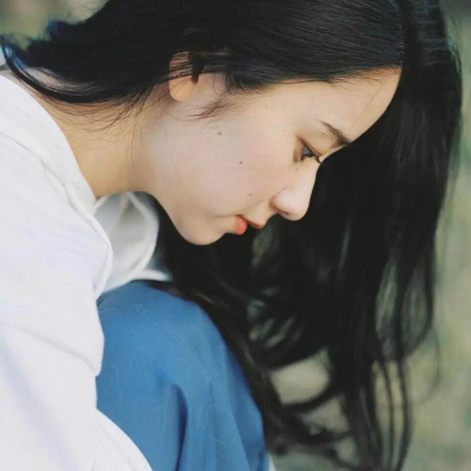 什么才是女性最美的优雅？舒适休闲的穿搭。甜美温柔的笑容。性感健美的身材。优雅不俗