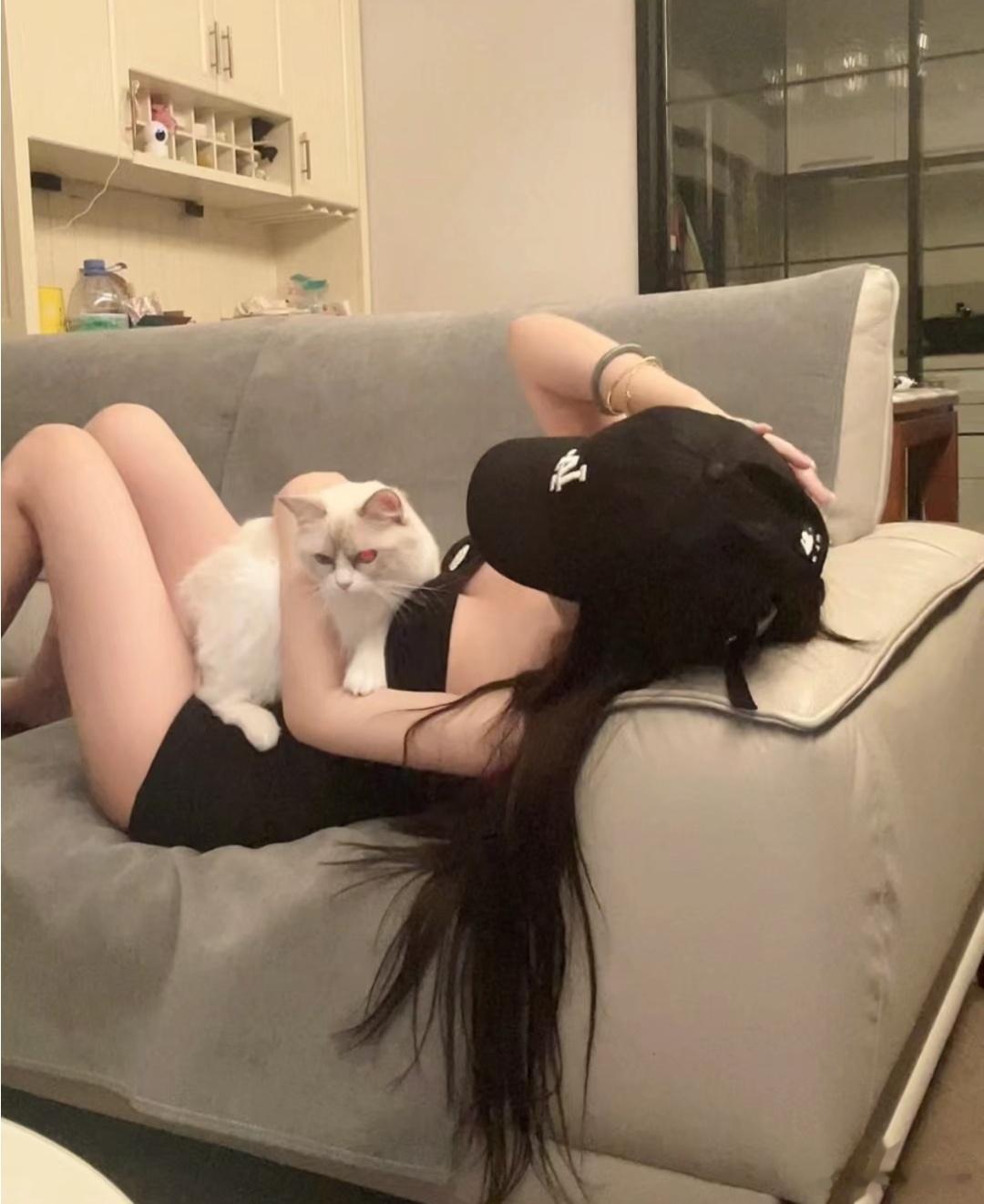 你有什么男朋友不知道的事情 ​​​