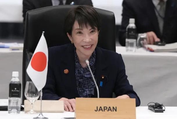 日本尴尬，雇水军黑中国 没想到日本竟然花钱雇水军来抹黑中国，这简直把日本整个国家