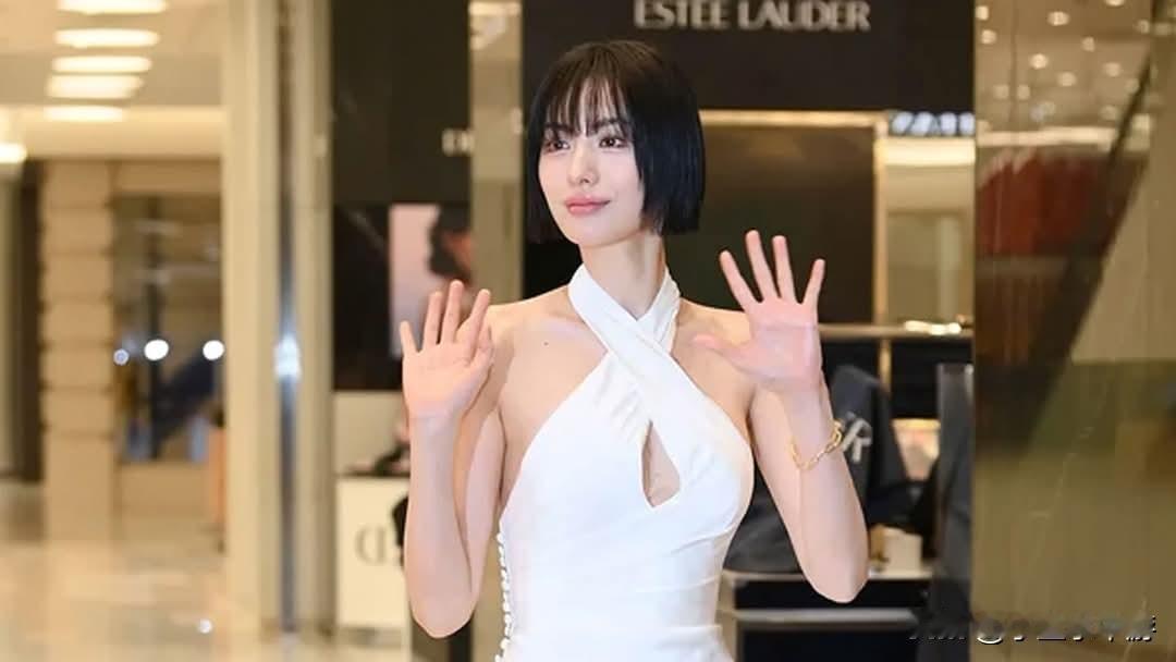 韩国女星Nana（林珍娜）2025年11月在家中遭遇入室抢劫，她与母亲合力制服劫