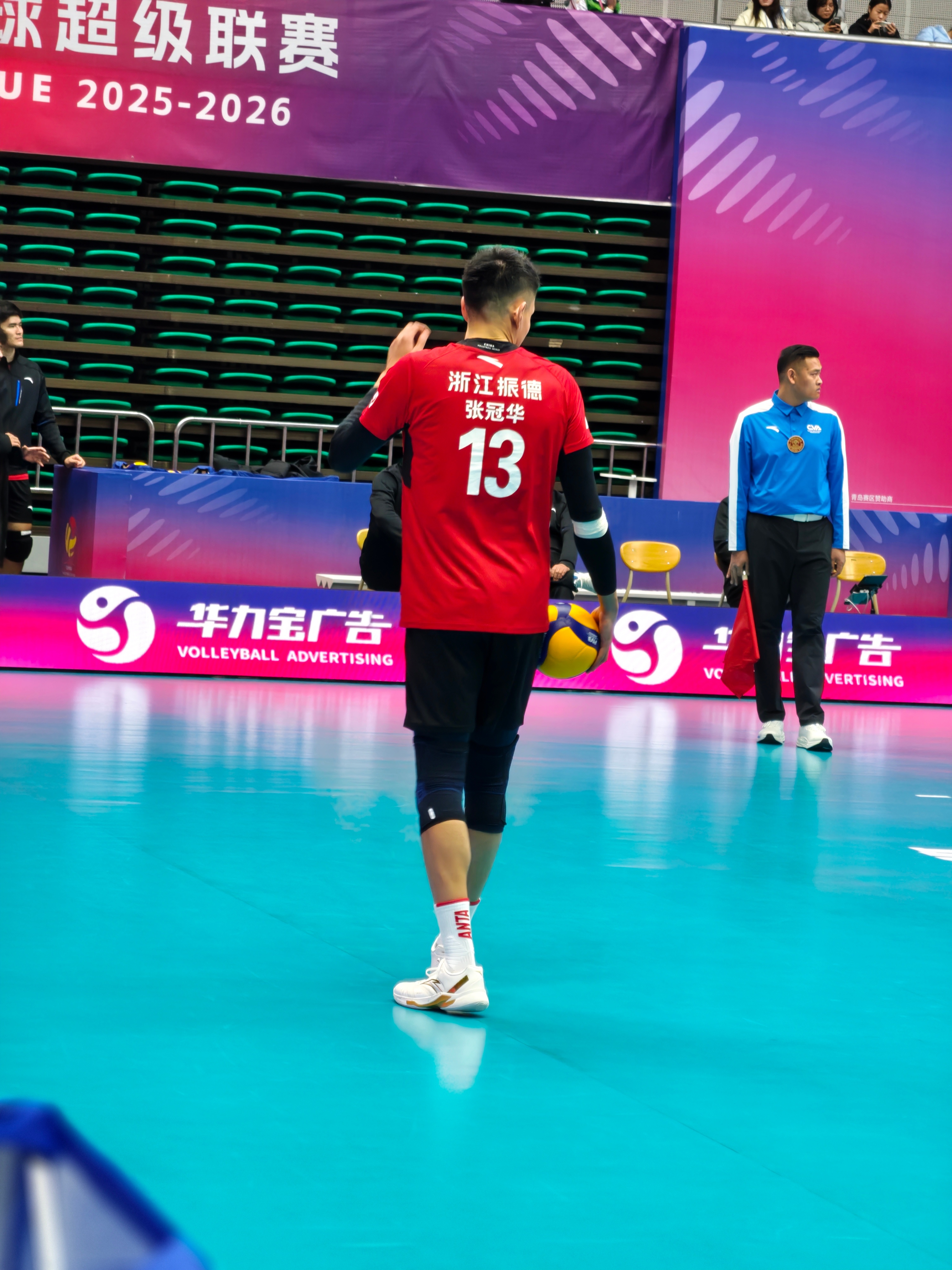 华子哥的胳膊哎