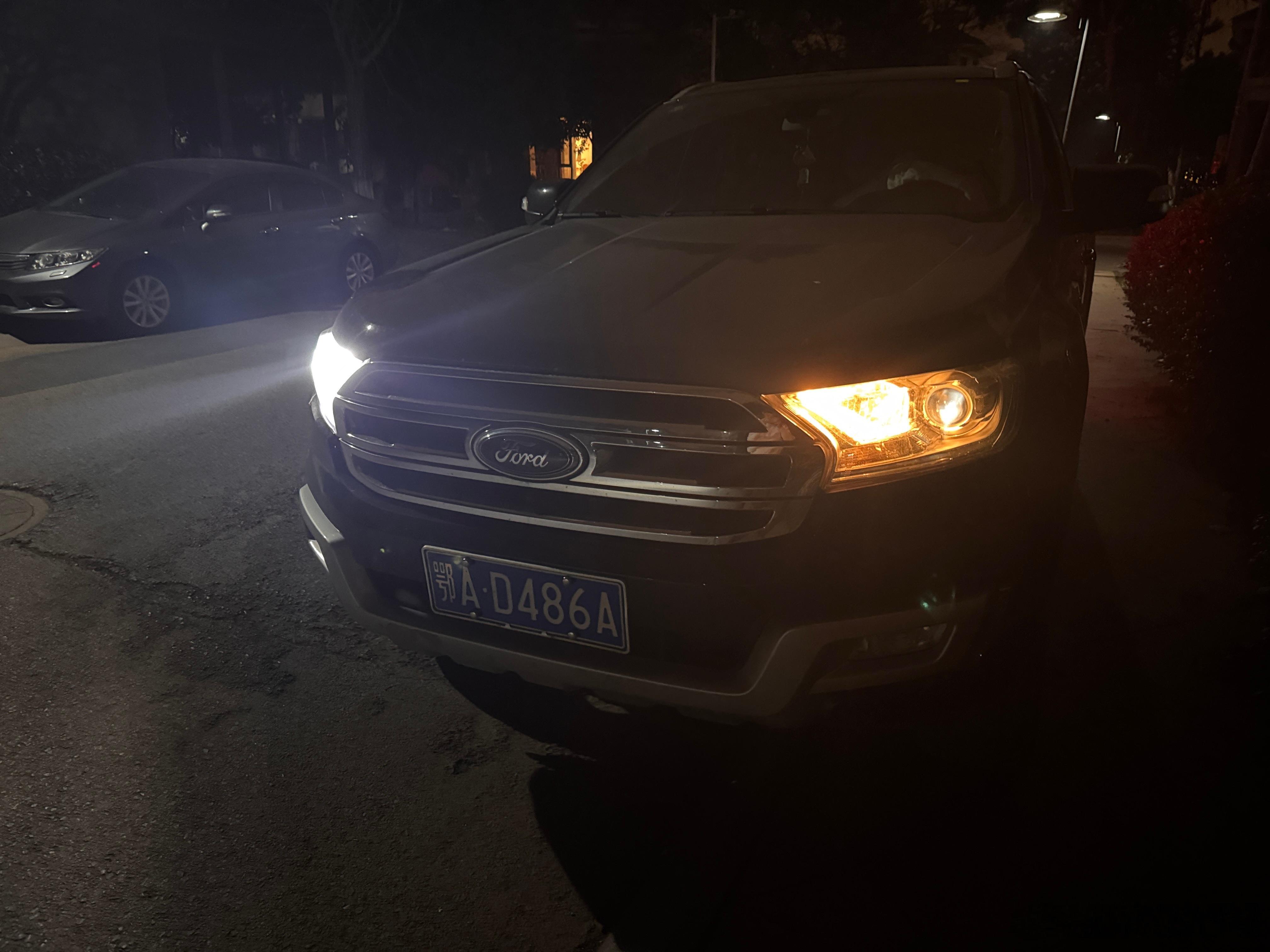 撼路者真的劳苦功高我决定元旦给它整一下先把眼疾治好然后挡泥板也给弄上 