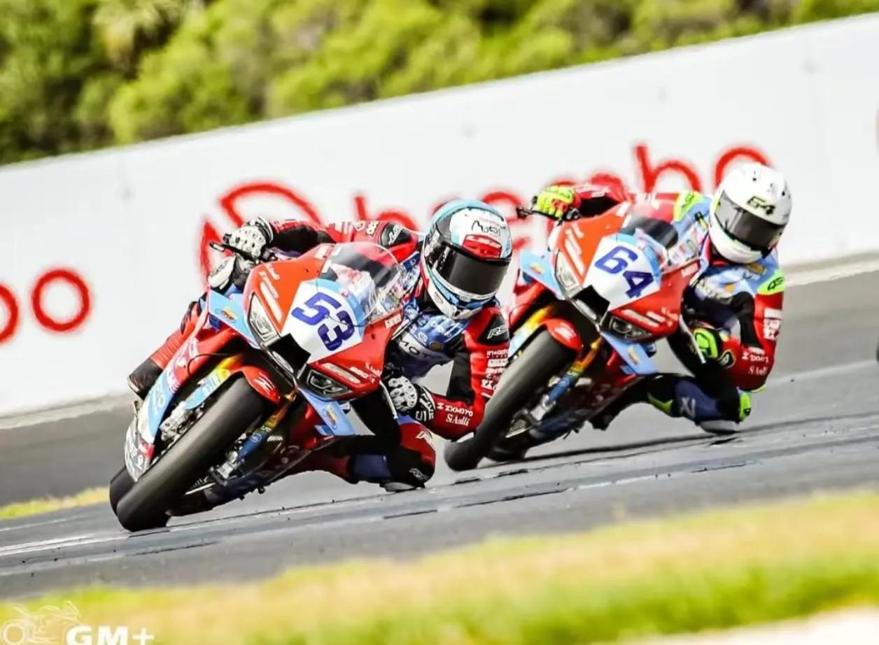 摩托车文化与赛车人才：藏在时代里的中国速度
 
中国至今仍缺少顶尖的摩托车赛车手