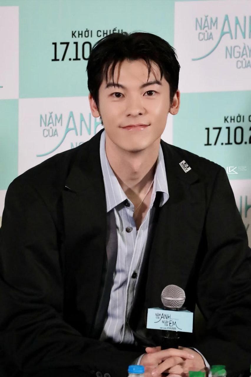 为什么偶遇许光汉的永远是别人！我天天盼星星盼月亮，就想和他偶遇一次，哭死～ 