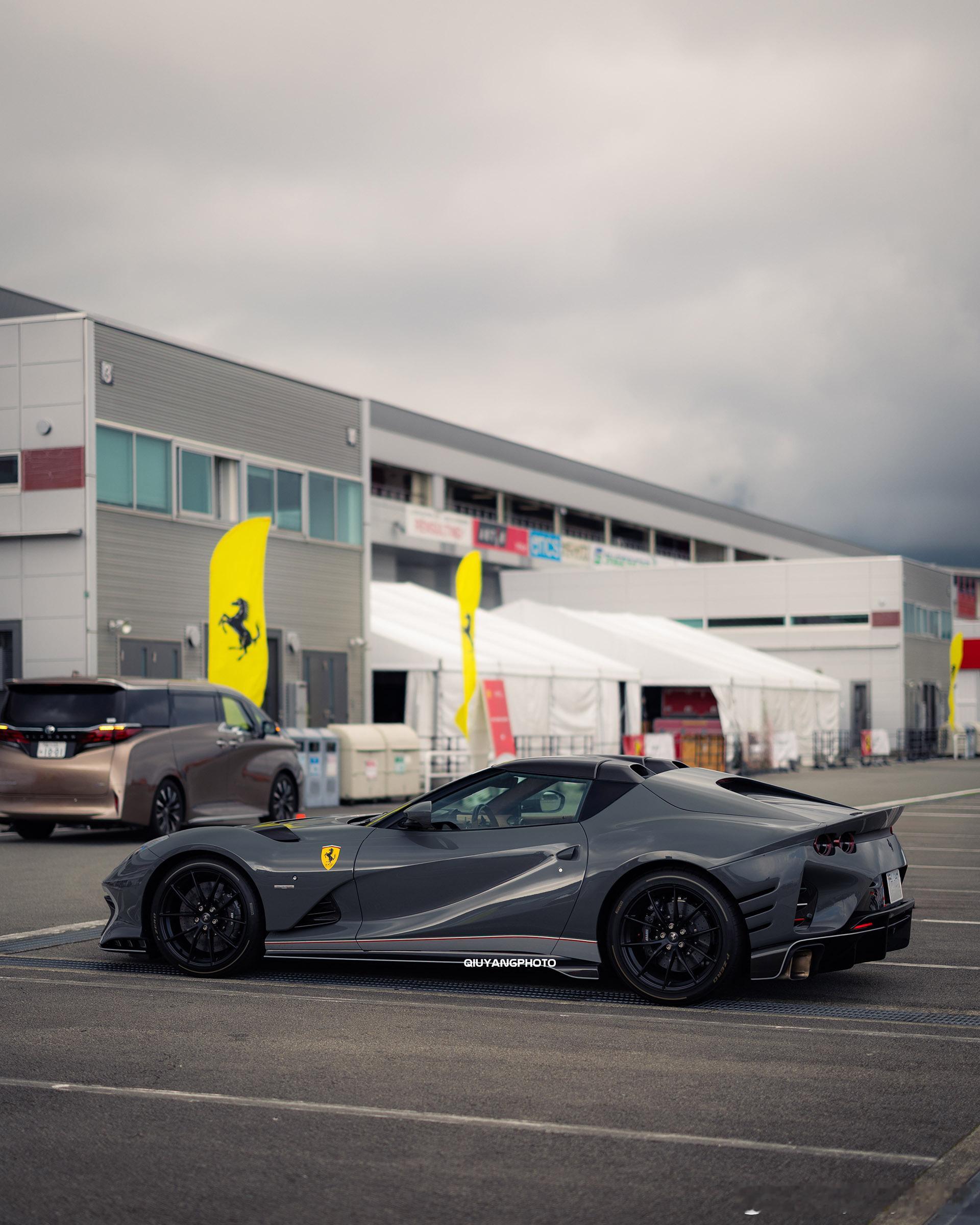Ferrari 812 Competizione Apertacars01豪车拍